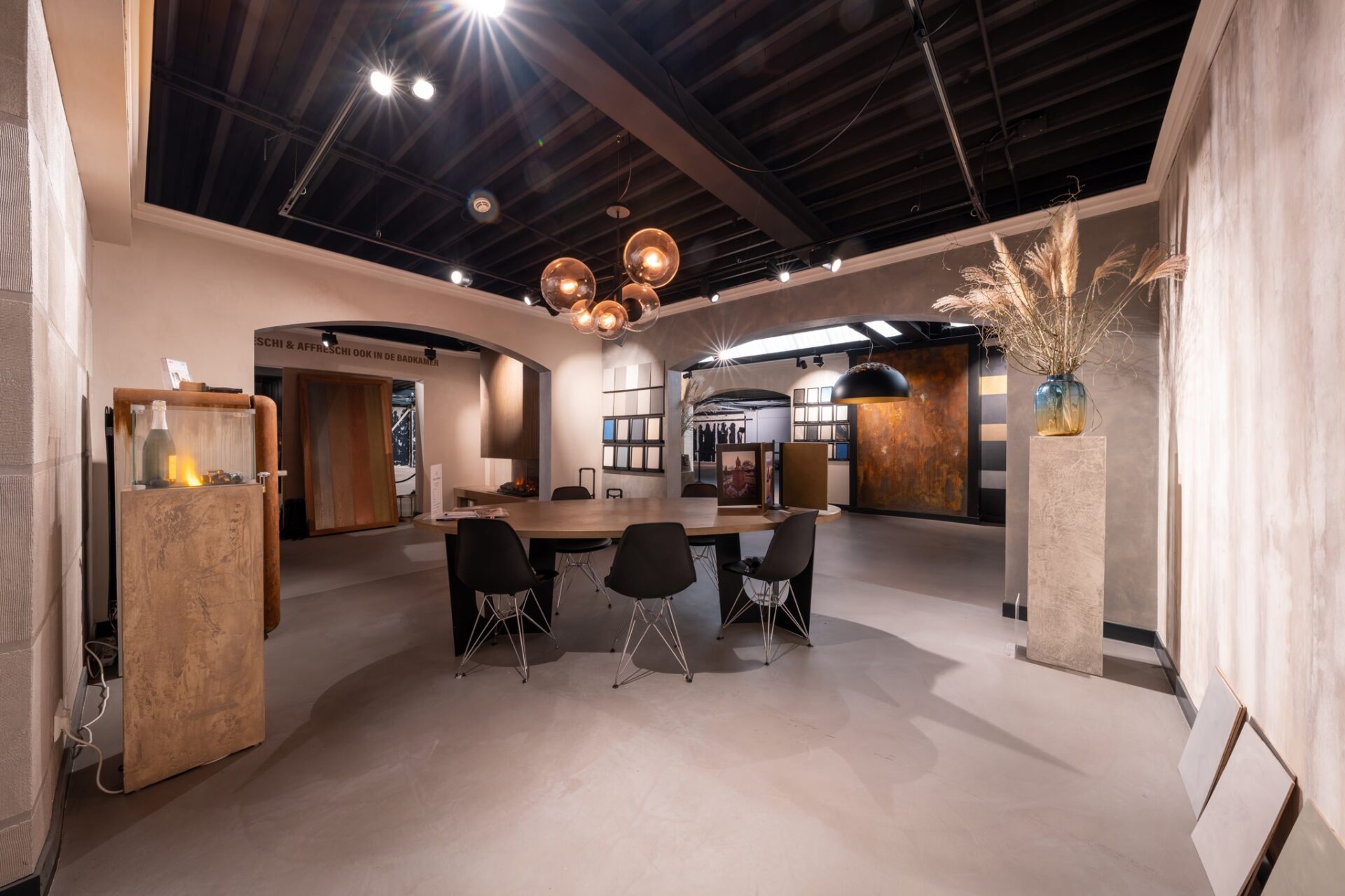 quality interior art showroom